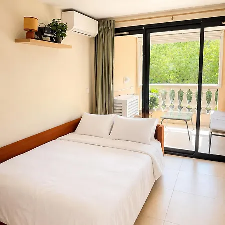 Francia, Getaway For 2, Pool & Sea Cannes