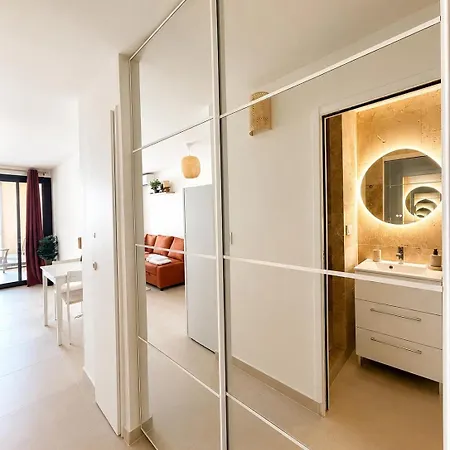 Apartment Francia, Getaway For 2, Pool & Sea *