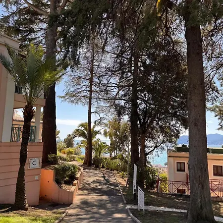 Francia, Getaway For 2, Pool & Sea Apartment *